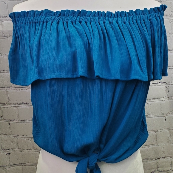 NWT Express Ruffle Off Shoulder Top - Picture 2 of 5
